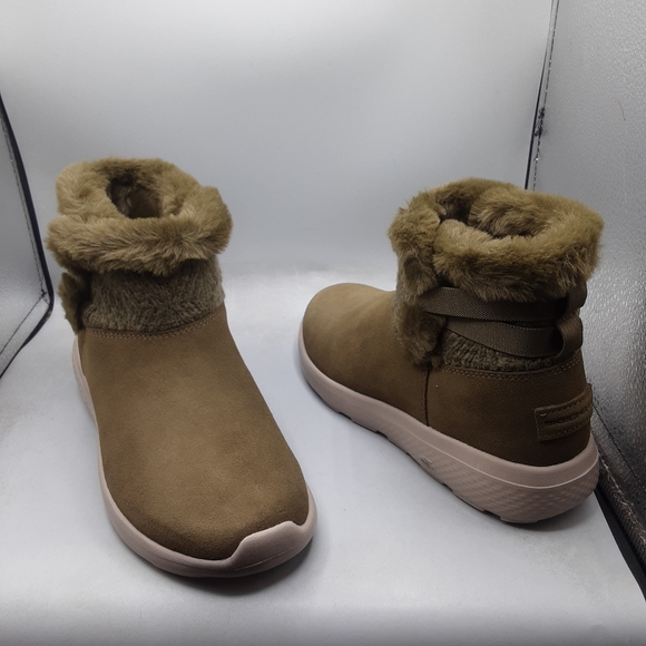 Skechers Olive Fur-Lined Boots Womens 7M - Picture 1 of 11